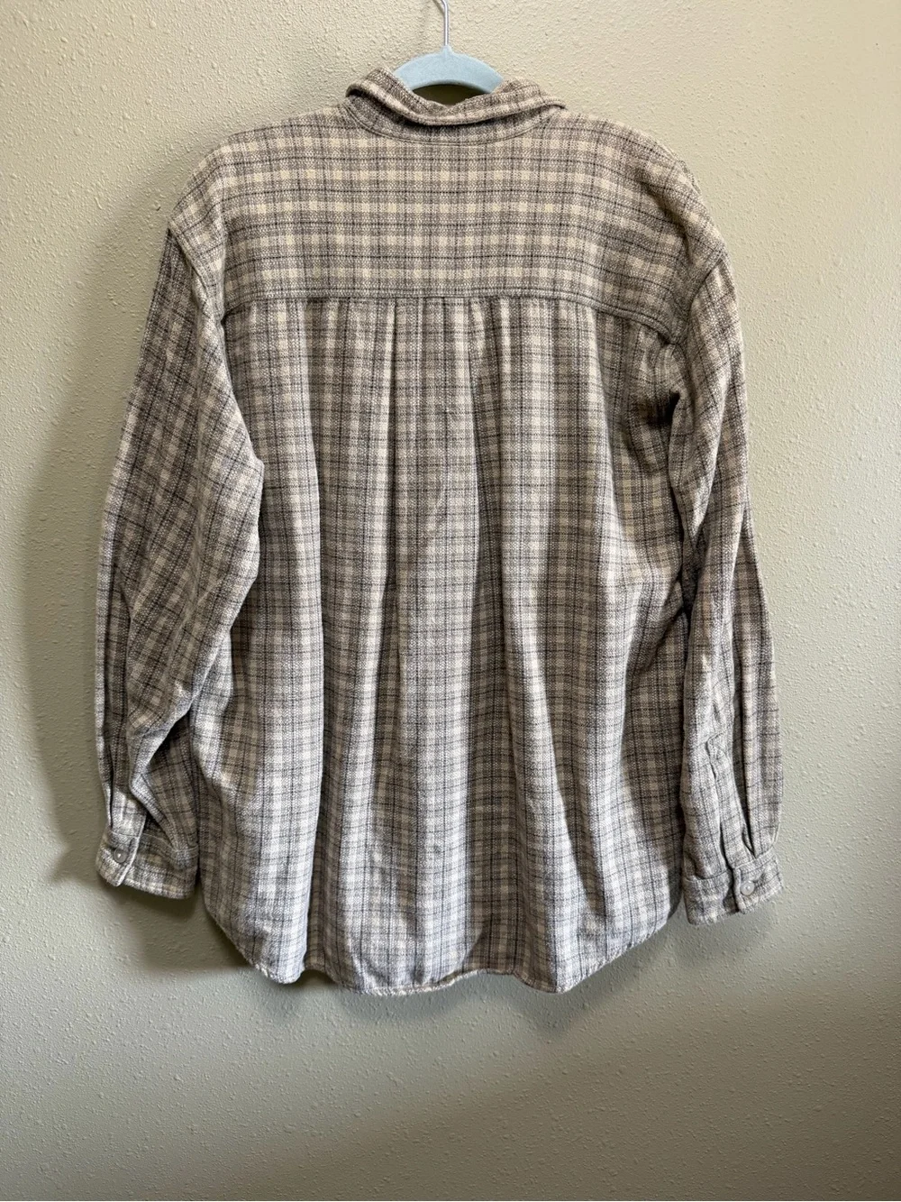 Levi's Men's Tan and Brown Plaid Button-Down Shirt